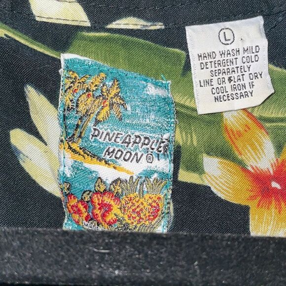 Pineapple Moon Hawaiian shirt - Picture 3 of 7